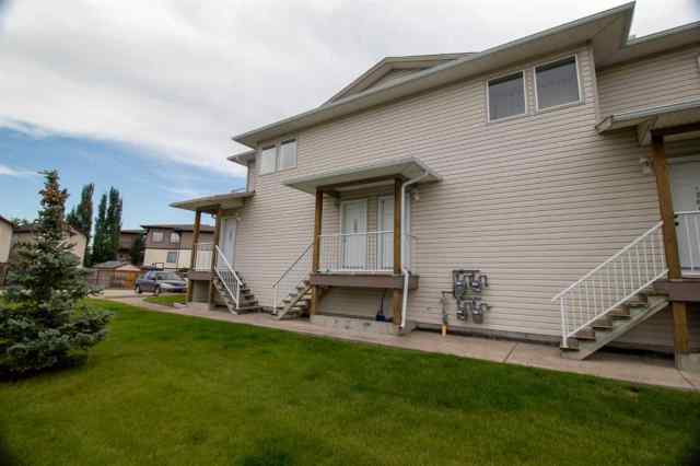 Sunshine Meadow real estate 103, 604 19 Street SE in Sunshine Meadow High River