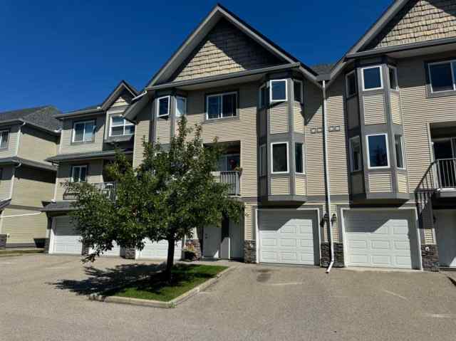 Cedarbrae real estate 143 Cedarwood Lane SW in Cedarbrae Calgary