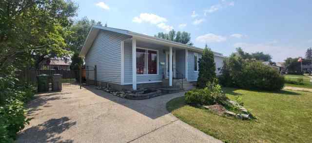 Aurora real estate 4609 32 Street  in Aurora Lloydminster