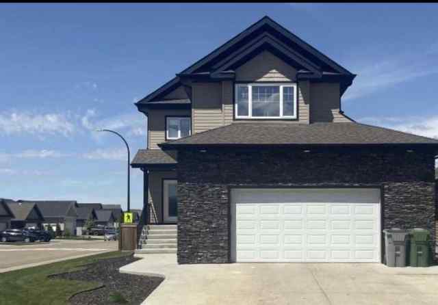 College Park real estate 1707 56 Avenue  in College Park Lloydminster