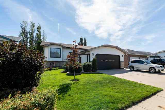 SE Southridge real estate 40 Storrs Crescent SE in SE Southridge Medicine Hat