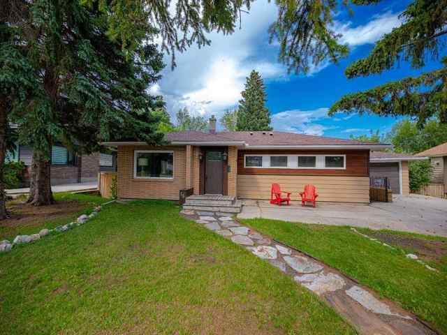 Rosemont real estate 16 Roseview Drive NW in Rosemont Calgary