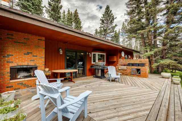 Redwood Meadows real estate 28 Wolf Drive  in Redwood Meadows Rural Rocky View County