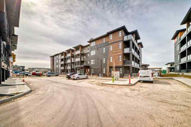 Livingston real estate 2409, 55 lucas Way NW in Livingston Calgary