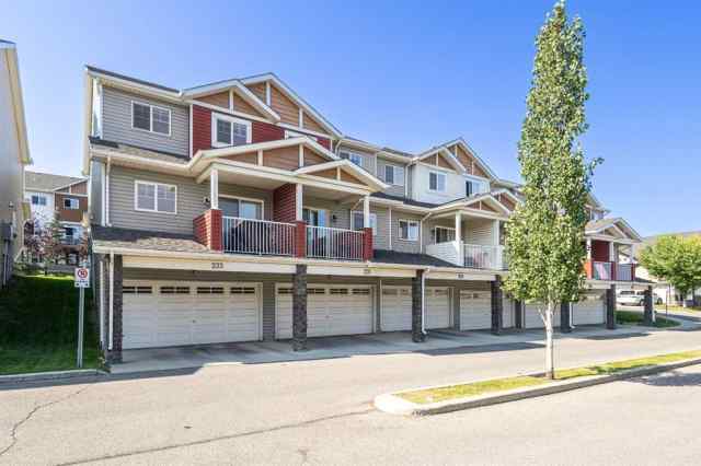 Panorama Hills real estate 231 Pantego Lane NW in Panorama Hills Calgary