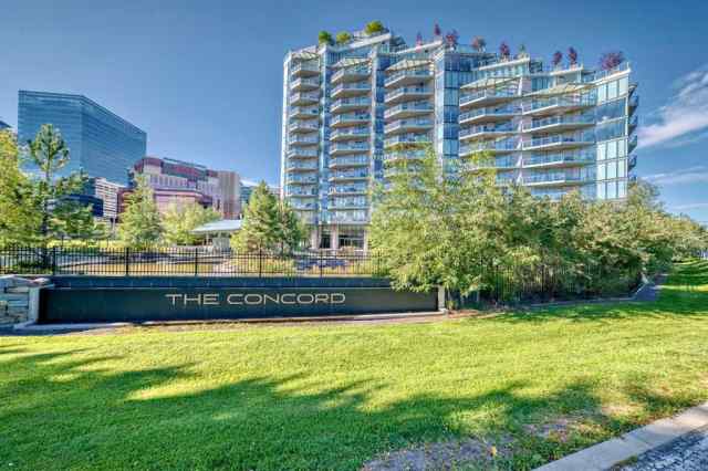 Eau Claire real estate 302, 738 1 Avenue SW in Eau Claire Calgary