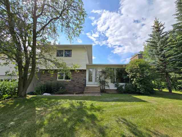 NONE real estate 5510 50 Street  in NONE Berwyn