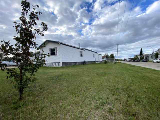 N/A real estate 9713 102 Avenue  in N/A Clairmont
