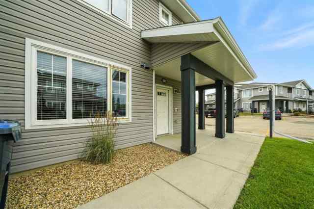 Ryders Ridge real estate 100, 44 Reid Court  in Ryders Ridge Sylvan Lake