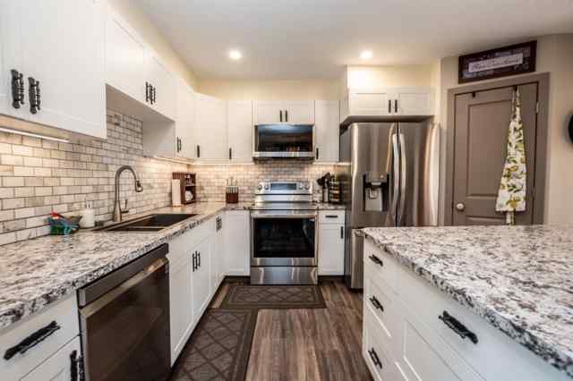 Emerson Lake Estates real estate 911 12 Street SE in Emerson Lake Estates High River