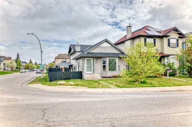 Taradale real estate 324 Taradale Drive NE in Taradale Calgary