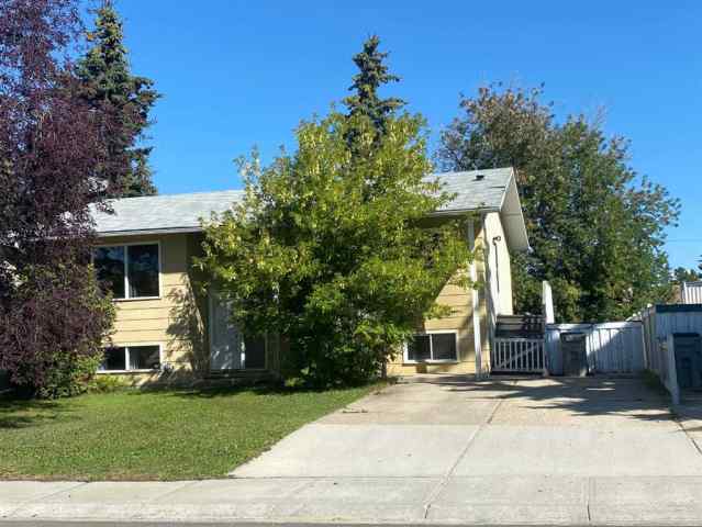 Patterson Place real estate 9812 83 Avenue  in Patterson Place Grande Prairie