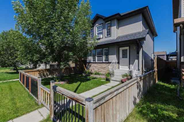 Saddle Ridge real estate 427 Saddlebrook Way NE in Saddle Ridge Calgary