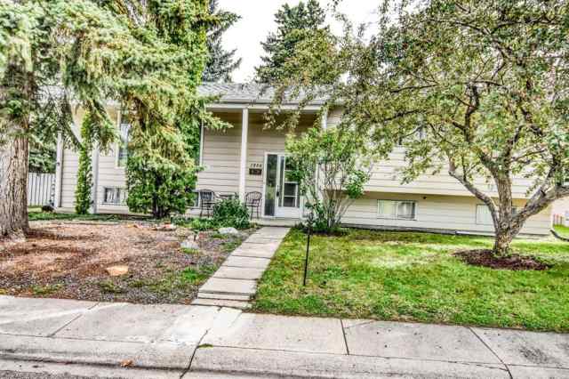 Southwood real estate 1356 Southdale Crescent SW in Southwood Calgary