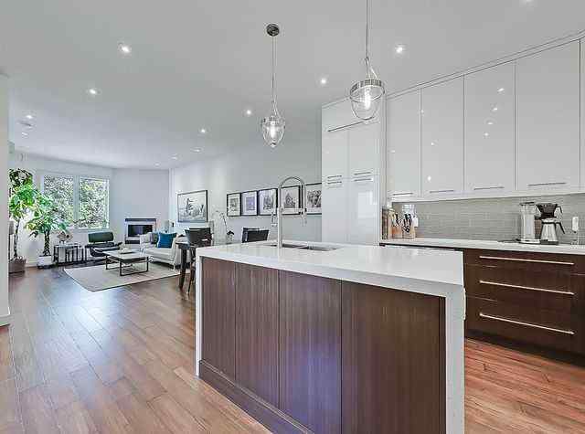 Winston Heights/Mountview real estate 455 20 Avenue NE in Winston Heights/Mountview Calgary