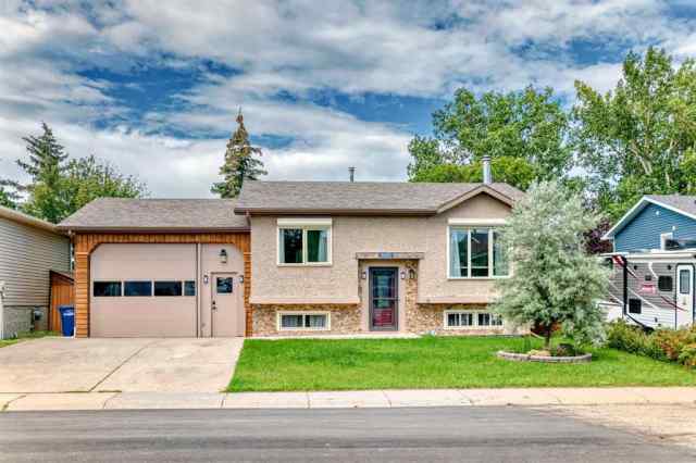 Ridgegate real estate 118 Ridgebrook Drive SW in Ridgegate Airdrie