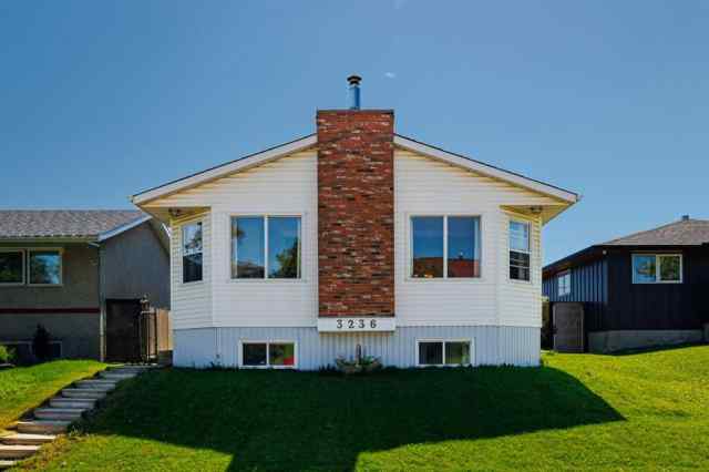 Dover real estate 3236 Doverville Crescent SE in Dover Calgary