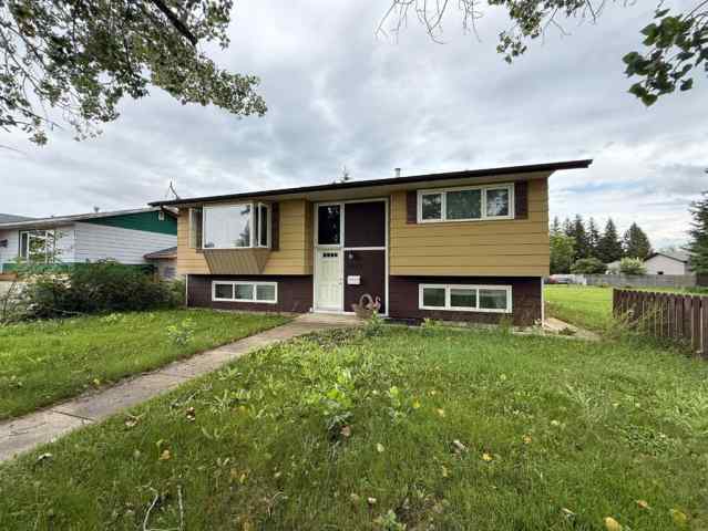 NONE real estate 4813 50 Street  in NONE Clive
