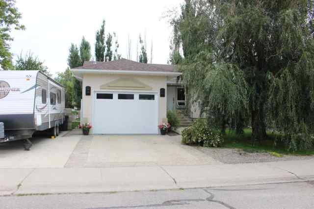 NONE real estate 405 Willow Place  in NONE Picture Butte