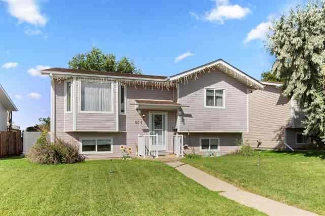 NONE real estate 614 7 Street SE in NONE Redcliff
