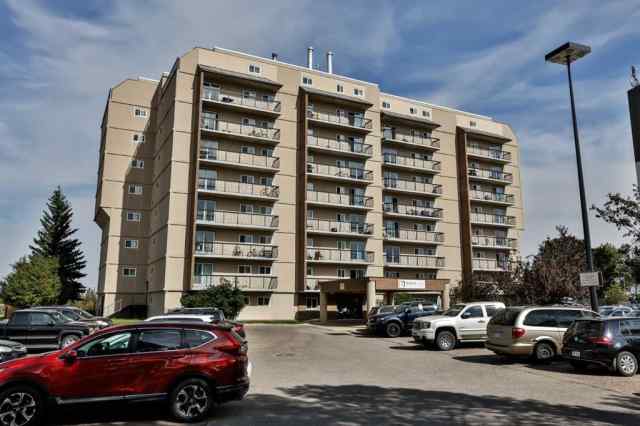 Varsity Village real estate 222, 21 Berkeley Place W in Varsity Village Lethbridge