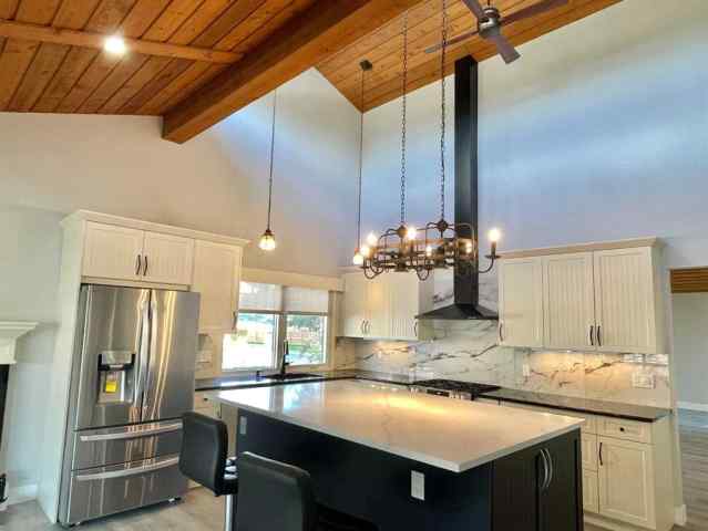 Oakridge real estate 3020 Palliser Drive SW in Oakridge Calgary