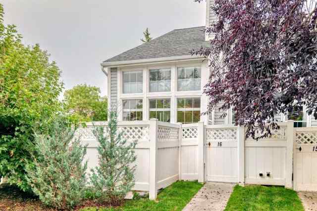 Beddington Heights real estate 16, 28 Berwick Crescent NW in Beddington Heights Calgary