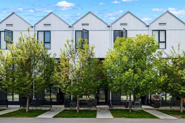 Bowness real estate 3527 69 Street NW in Bowness Calgary
