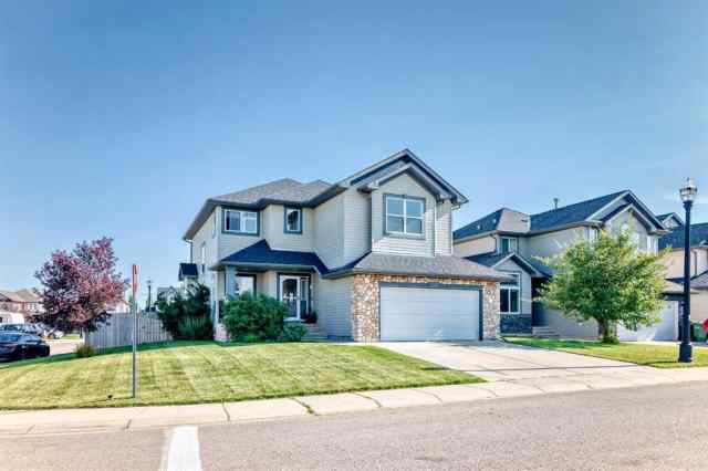 Rainbow Falls real estate 128 LAVENDER Way  in Rainbow Falls Chestermere