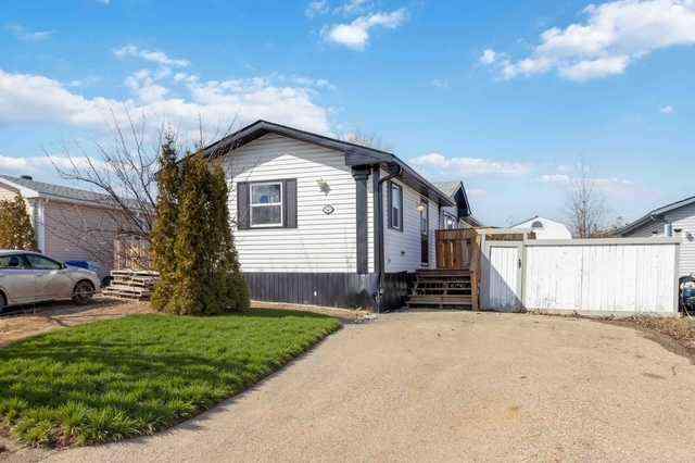 Timberlea real estate 540 Mckinlay Crescent  in Timberlea Fort McMurray