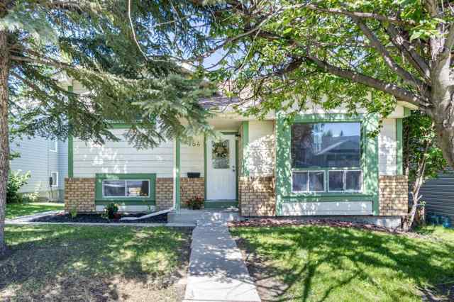 Shawnessy real estate 184 Shawinigan Drive SW in Shawnessy Calgary