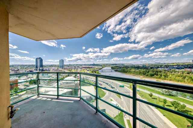 Downtown West End real estate 1309, 1121 6 Avenue SW in Downtown West End Calgary