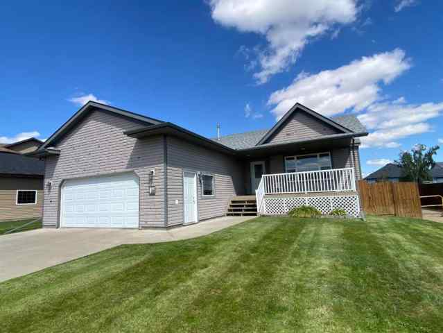 Uplands real estate 90 Upland Road W in Uplands Brooks