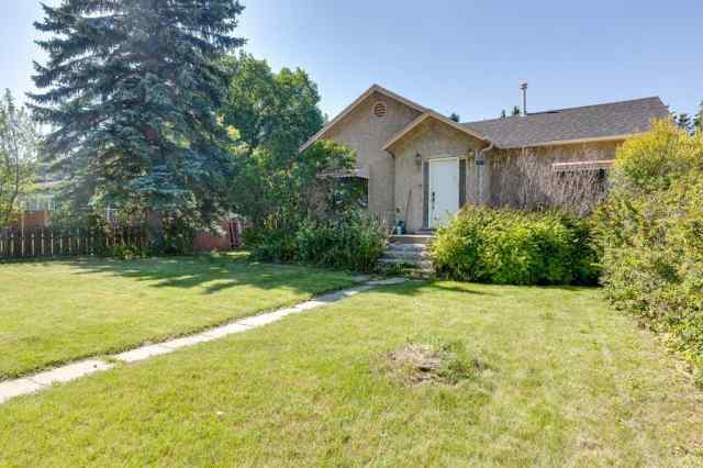 Downtown Innisfail real estate 4315 50 Avenue  in Downtown Innisfail Innisfail