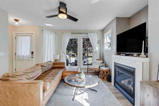 Kings Heights real estate 2401, 2445 Kingsland Road SE in Kings Heights Airdrie