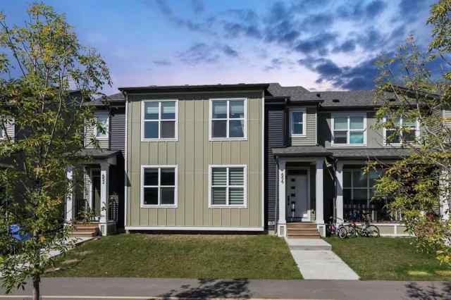 Saddle Ridge real estate 656 Savanna Boulevard NE in Saddle Ridge Calgary