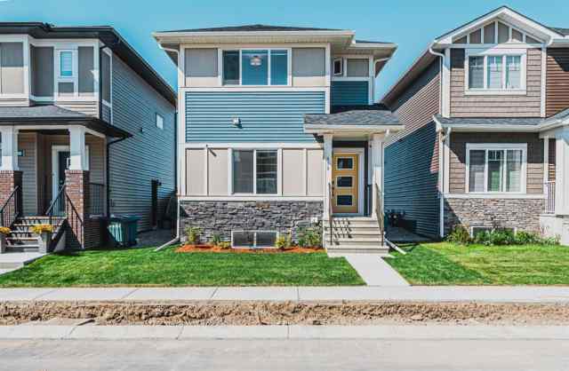 Bayside real estate 609 Baywater Manor SW in Bayside Airdrie