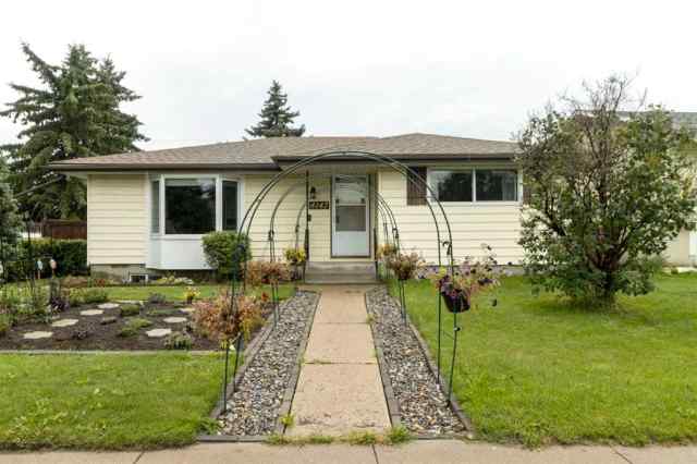 Marlborough real estate 4147 Maryvale Drive NE in Marlborough Calgary
