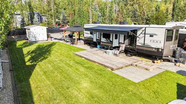 Raymond Shores real estate 127, 10046 Township Road 422   in Raymond Shores Rural Ponoka County
