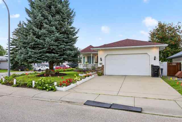Cambridge Glen real estate 131 Cambria Road  in Cambridge Glen Strathmore
