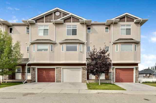 Strathaven real estate 131 Strathcona Circle  in Strathaven Strathmore