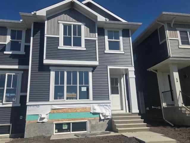 Lanark real estate 63 Lambeau Lane SE in Lanark Airdrie