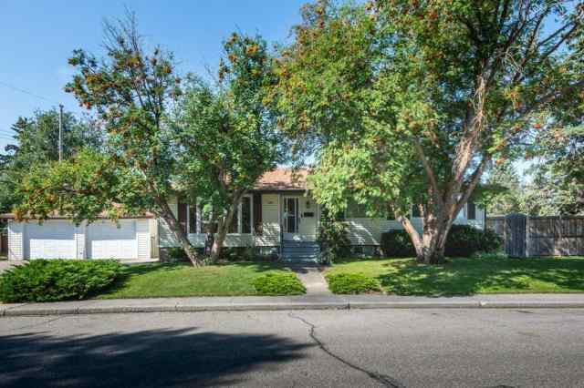 Glendale real estate 2603 38 Street SW in Glendale Calgary