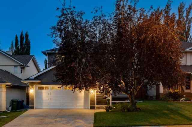McKenzie Lake real estate 274 Mt Assiniboine Place SE in McKenzie Lake Calgary