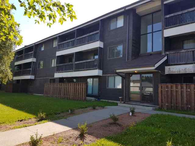 Edson real estate 306, 5317 6 Avenue   in Edson Edson