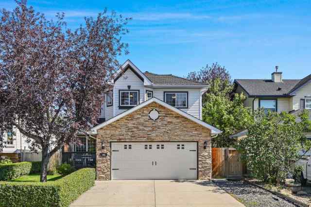 Lakeview Landing real estate 100 Lakeview Cove  in Lakeview Landing Chestermere