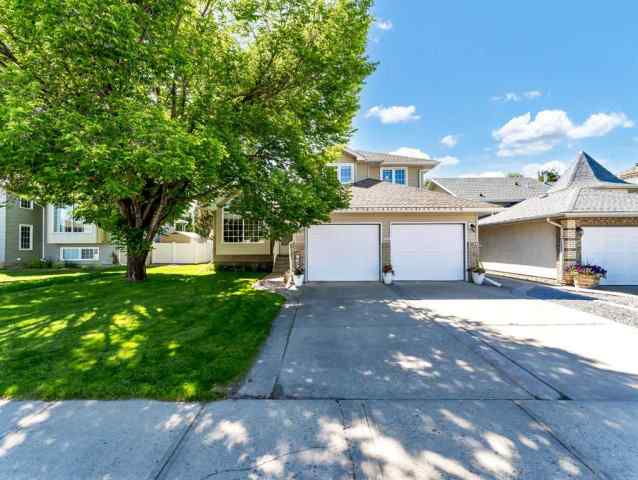 SE Southridge real estate 451 Sprague Way SE in SE Southridge Medicine Hat