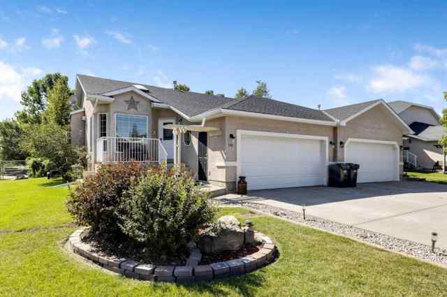 Lineham Acres real estate 511 Lineham Acres Drive NW in Lineham Acres High River