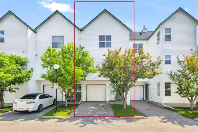 Hidden Valley real estate 3, 200 Hidden Hills Terrace NW in Hidden Valley Calgary