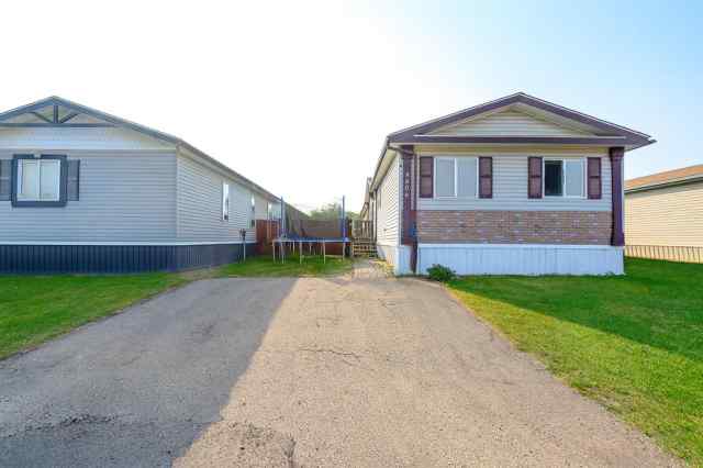 MH - Creekside real estate 8806 90 Street  in MH - Creekside Grande Prairie